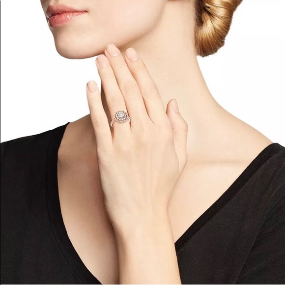 - 🌹 So pretty Round White Sapphires Set in… - Picture 2 of 6